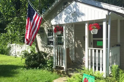 8 Castle Rd