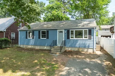 17 Delmore St 1
