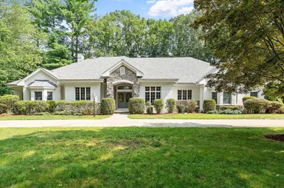 4 Peter Porcaro Drive 1