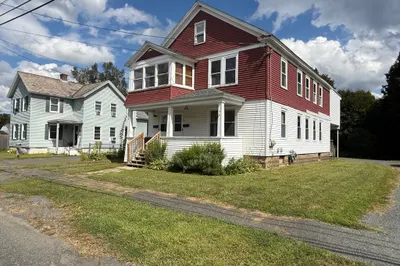 9 Crown St