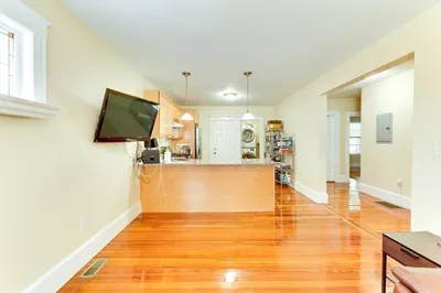 373 Centre St #1