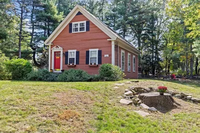 100 Old Oaken Bucket Rd