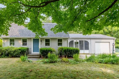 18 Burbank Ln 1