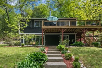 86 Amherst Road