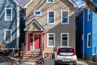 34 Elmwood Street #2