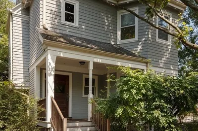 4 Hurlbut Street 1