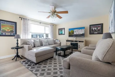 12 Taft St #12