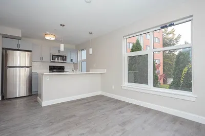 882 Massachusetts Ave #3E