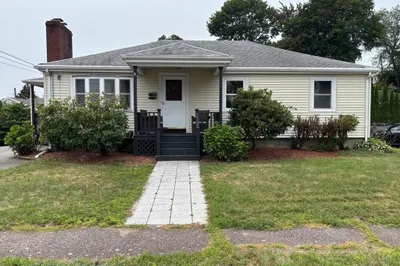 51 Pearson St