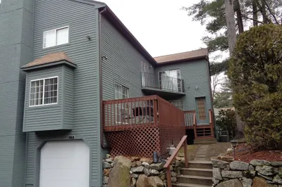 19 E Bluff Rd 1