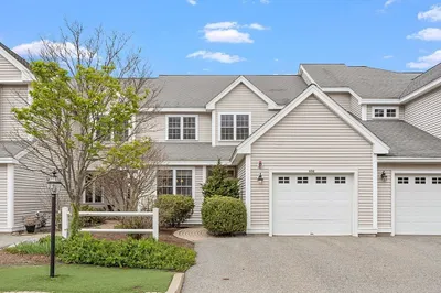 604 Devenwood Way #604 1