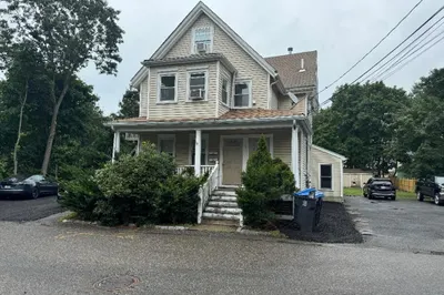 3 Lincoln Pl #A