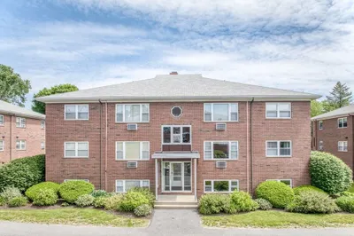36 Whitman Rd #2-4