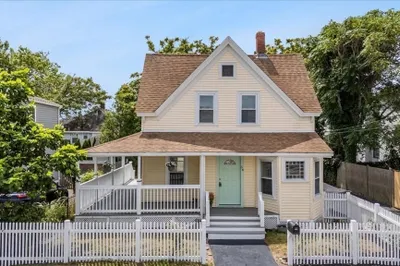 54 L St