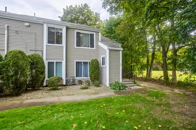 65 Nassau Drive #65