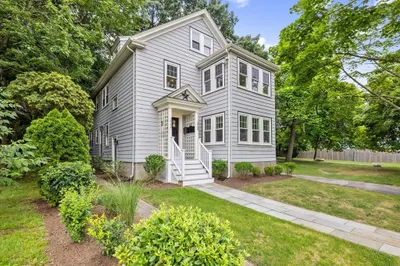 324 Newtonville Ave #324