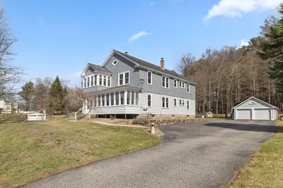 183 Pleasant St 1