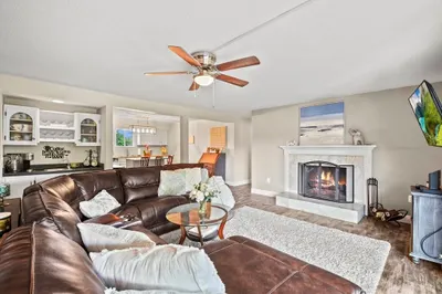 10 Beekman Pl #10 1
