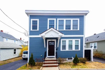205 Columbia St 1