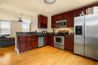 34 Clark St #9