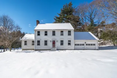 62 Longfellow Road