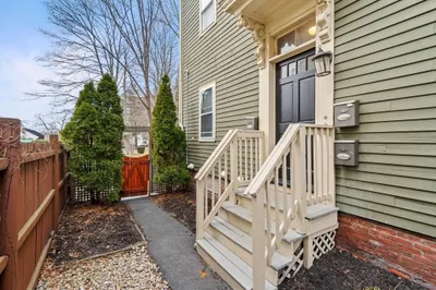 37 Union St #2 1