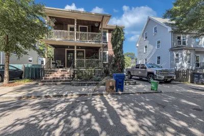 33-35 Brookdale St 1