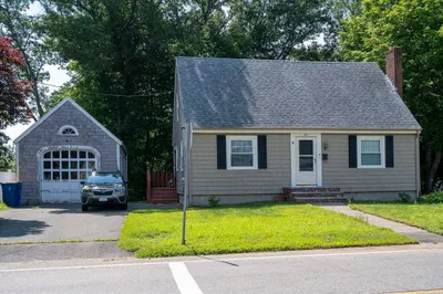 257 Allen St 1