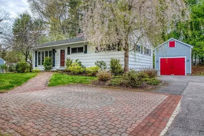 15 Cleveland St
