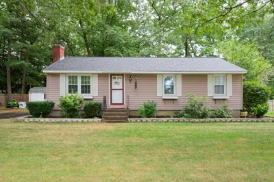 50 Willis Lake Dr 1