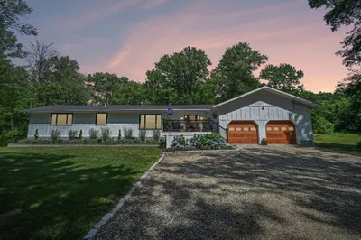 13 Meetinghouse Hill Road 1