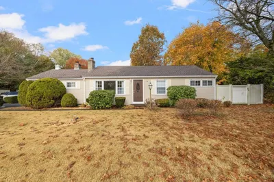 158 Newman Ave 1