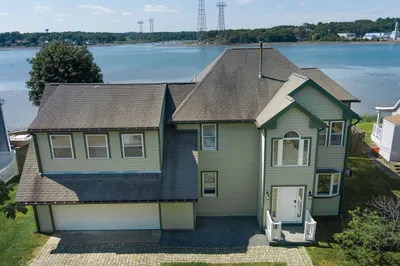 72 Bluff Rd 1
