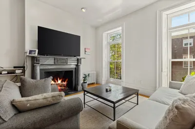 13 Harvard St #2 1