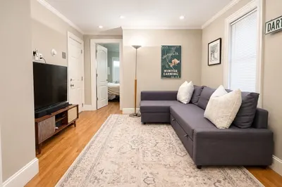 6 Bristol St #1 1