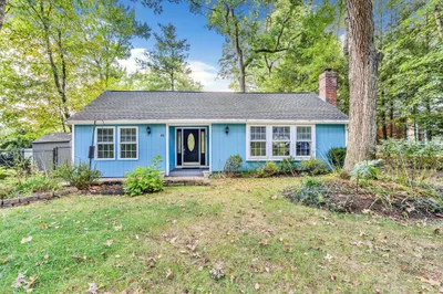 26 Maplewood Ave 1