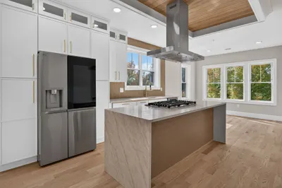 737 Somerville Ave #B 1