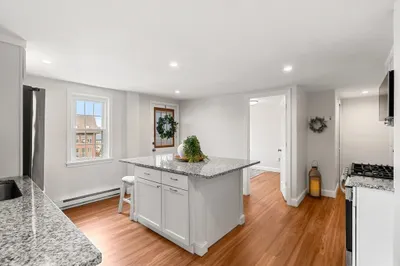 40 Middle Street #3a 1