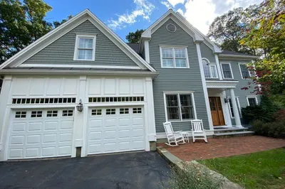 2 Brook Hollow Lane