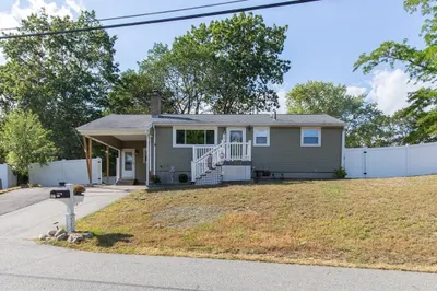 906 Old Shawsheen Street 1