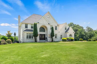 385 Scott Rd 1