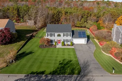 19 Oak Bluff Rd 1