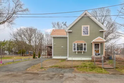 20 Thornell St