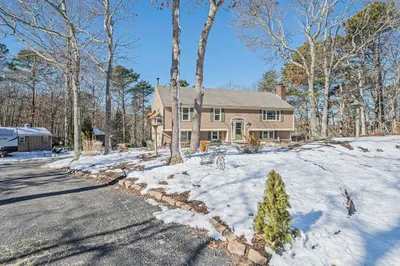 22 Admiral Rickover Rd