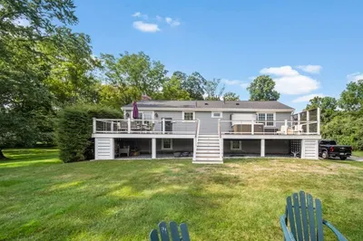 146 Pelham Island Road 1