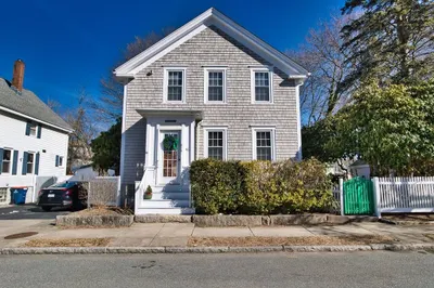 46 Atlantic St 1