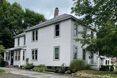 932 Main St 1