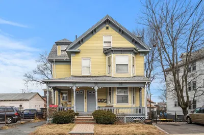 160 Irving St 1