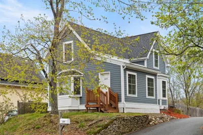 229 Highland St 1