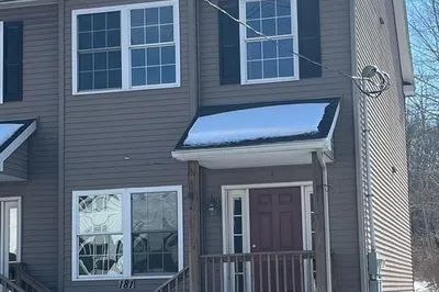 181 Main St #2 1